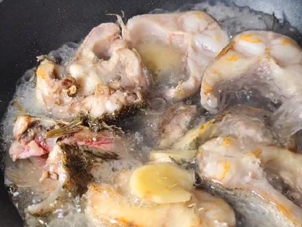 非常有营养的黑鱼汤,对于术后愈合伤口好处很大#美食分享 #新鲜美味 #黑鱼汤