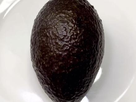 牛油果搭配苹果 口感超好 细腻营养 宝宝爱吃 宝妈们安排了吗#宝宝辅食分享 #爱我你就冒个泡吧 @抖音小助手