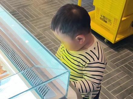 辰辰吃饱了的小肚肚#胖宝宝哈基米 #可爱