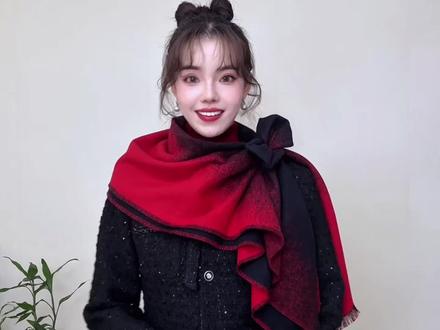 ❌围巾不要只会绕脖子啦🧣总结8️⃣种围巾系法~不管日常出门,还是迎新年过春节约会小聚,总有一种系法你一定用的到,我的电子闺蜜们快来学喽~#新年围巾 #围巾系法 #围巾搭配 #Gussul #Gussul围巾