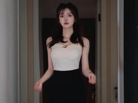 听说这个舞要萌脸的跳? #小椰摇3 #卡点舞 #萌脸烧 #抖音热门舞蹈计划