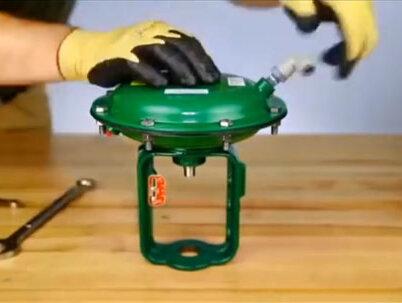 #阀门 #国外阀门 #调节阀 全球阀门网带你了解fisher调节阀视频