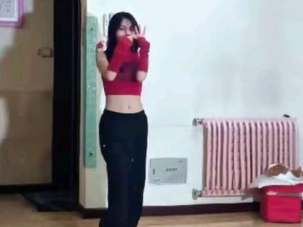 首先祝大家情人节快乐和新年快乐~很抱歉教程才出~希望大家喜欢~最近这个记录片看得我啊啊啊啊啊总之一周年快乐🩵🩷封面图源:@Enchanted_橹穆 视频舞台来源:@CaptainMomo丨橹穆 #橹穆进行曲 #橹穆 #橹穆99 #271199 #杰丞