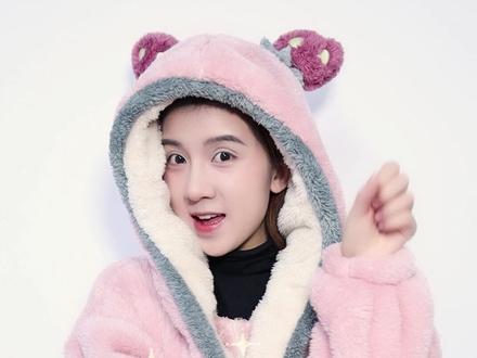 在肖战面前,唐总竟然这样? #召唤肖战 #肖战的女朋友是谁# #转出锦鲤运