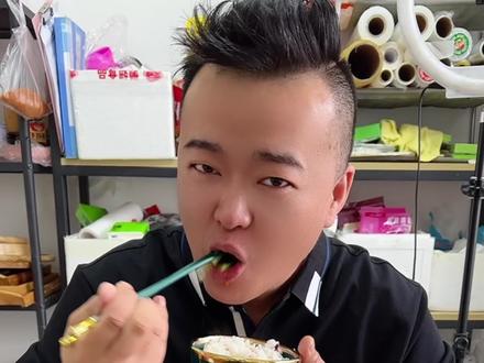 小白菜在家怎么做才能脆嫩好吃还不易下汤呢