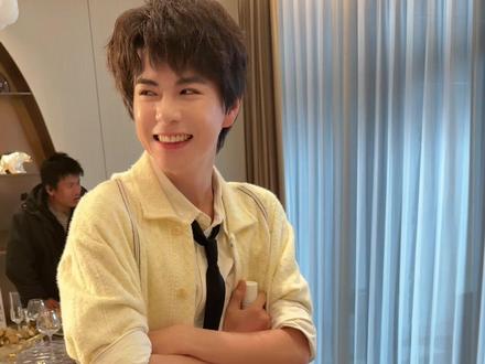 戒指是不能摘的💍
#孙政 #吕思瞳