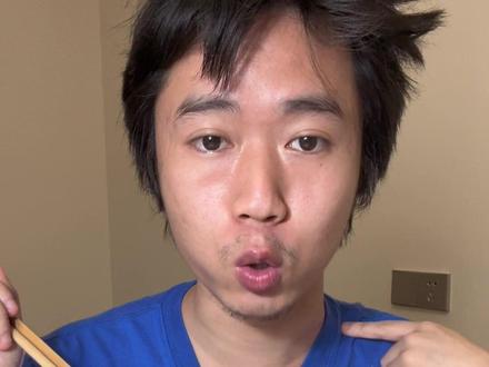 吃青椒炒肉丝拉面#王甜心