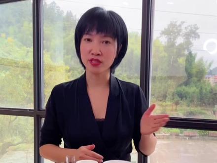 为什么敬酒在左倒酒在右 ?记住这个重要场合用得上。#酒文化 #商务宴请 #餐桌礼仪#商务礼仪。