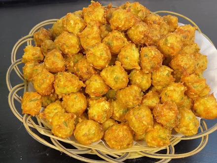 炸萝卜丸子到底杀水还是焯水?诀窍告诉你,焦黄酥脆,久放不回软 #萝卜丸子 #萝卜 #冬季美食 #美食教程