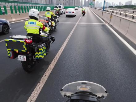 走,上桥去!今天就查龟速车!#一亓出警