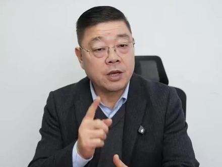 真要是滞胀来了,普通人别慌,记住这几条,少亏就是赚 别再瞎操心美联储了!真要是滞胀来了,咱们普通人怎么保命、怎么不亏钱,今天一次性说透!#美联储加息影响全球经济 #滞涨 #美元霸权加速衰落