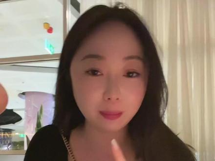 在澳洲当同居关系满2年的情侣分开的时候,他们的财产可以就像离婚一样被分割和分配。 同居关系中的双方都可能拿到对方的存款,房产甚至养老金。你们觉得怎么样?