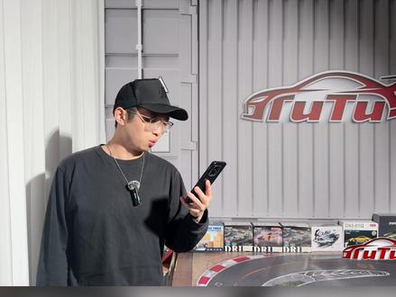 宏星24比例确实帅啊,怪不得蚊车都用他们车壳 #RC遥控车 #高速漂移车 #宏星模型 #男生不回消息都在干嘛