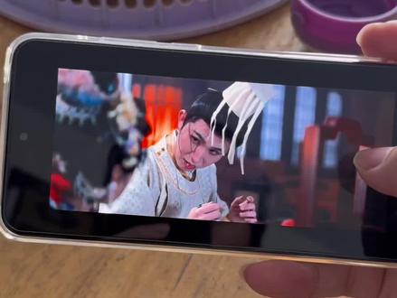 ~6c162M74Xo~逐玉1-40全集 免米就可以抢先看的教程来啦,爱了 爱了 真好看 真精彩 #逐玉#逐玉大婚名场面花絮#樊长玉战场首杀#谢征樊长玉单手抱名场面