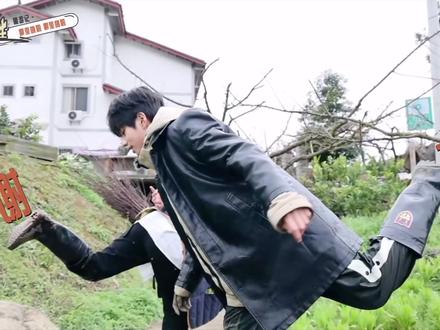 捉鱼组的变形记
#王橹杰 #张奕然 #tf四代 #物料