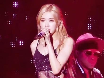 在所谓“墨学”的逐帧分析下,是四个女孩为了梦想,相伴走过十几年的真心#blackpink #朴彩英 #金智秀 #jennie #LISA