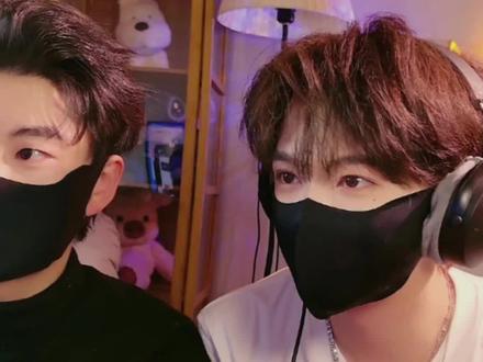 视频有亿点点长,甜的放后面啦,不想看的歌姐可以直接点击章节要点看甜甜的喔~
#一烨知秋 #听潮阁枫烨 #听潮阁01 #听潮阁二创 @𝑇.01 ᶻ @𝑇.枫烨🍯ᶠʸ(牛哥)