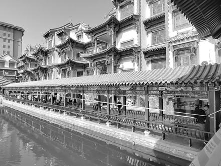 石家庄这个地方正月初一至十五免费开放!#鸡鸣城 #凯凯宝子的日常 位于新乐伏羲巷的鸡鸣城限时免费开放啦!可以眺望河北美院的城堡和古塔!