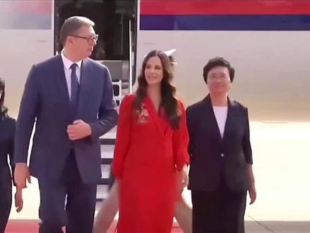 武契奇专机到华后,特意交代的话令欧洲清楚:塞尔维亚已不受控了
