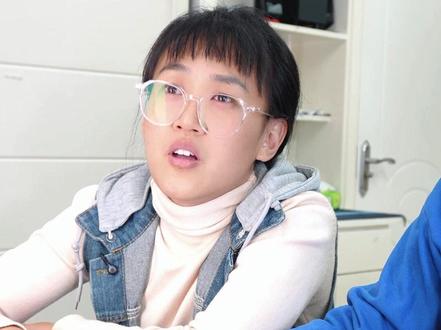 方便查看数据的十字光标,设置方法原来这么简单 #办公技巧 #excel表格 #office办公技巧 #职场