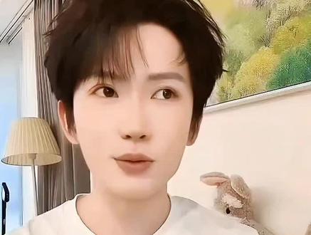 #肖肖#眼中的郝熠然老师说的太棒了👍🏻@郝熠然 @肖肖主持人