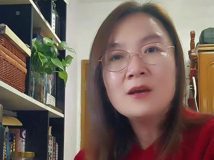 最近董宇辉的争议特别多!他到底做了啥?#董宇辉 #与辉同行#电商与实体经济#正能量#成长@抖音创作者中心 @抖音小助手