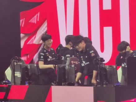 终于知道gumayusi直播为什么键盘声音一直没有停止过#gumayusi #t1 #rng