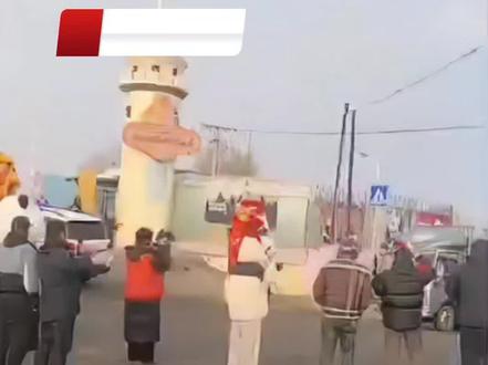 宝元德瑞已顺利到达新疆乌鲁木齐水上乐园熊猫馆#大熊猫宝元 #大熊猫德瑞 #大熊猫宝元德瑞已到达新疆 #大熊猫宝力 #大熊猫青宝