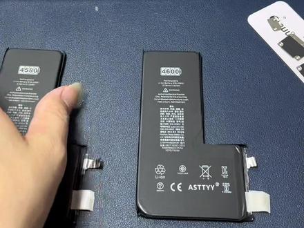 #苹果手机维修 #手机电池不耐用 #iphone换电池 哪个品牌的手机电芯会更好?