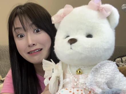 孩子们快集思广益~帮二航的#莉娜熊 崽崽起个名字吧!#莉娜熊穿搭