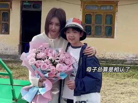 亦舞之城:乐乐跟妈妈去草原看外公,说自己会照顾好妈妈,小暖男