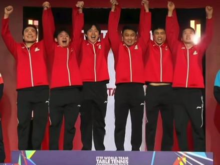 “谁又能说能稳吃我们呢”!!百年世乒赛,再次恭喜中国男团夺冠🏆我真的爱惨了这群像的魅力,一人一分,你们做到了!!真是争气!!团结又热血!!#伦敦世乒赛 #国乒 #中国男团 #体育精神永不言败 #王楚钦