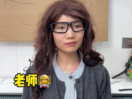 你们觉得鲁班当班长合适还是小熊当班长合适?