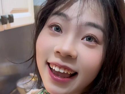 糟了,糟了糟了,我成替身了。#情侣日常 #情侣 #恋爱日常