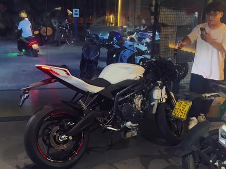 很难想象这是一辆400多排量的摩托车发出来的声浪#机车 #凯越450rr