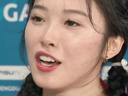 又美又飒!回看吴艳妮成都大运会100米栏决赛摘银,12秒76创个人最佳#吴艳妮 #田径 #高能