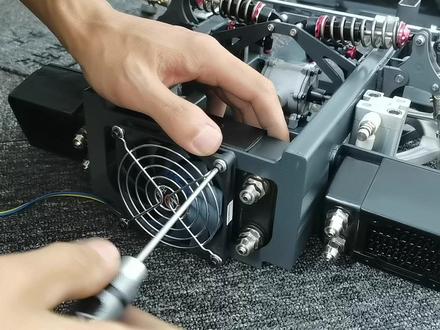 V12的咆哮:好马配好鞍,好船配好帆.看看我这配置咋样?#男人玩具 #开箱测评 #兰博基尼svj #自制手工汽车 #舵机转向 #rc遥控模型车 #原创手工作品