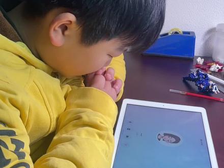 没想到,视频火了却没朋友了,还好有豆包#豆包 #AI #人工智能#豆包ai