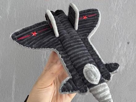 扭扭棒歼-20战斗机教程
#歼20 #扭扭棒教程 #飞机 #国之重器 #没点艺术细胞刷不到