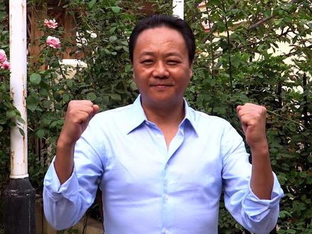 小苍娃戏剧社为祖国庆生