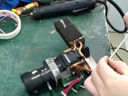 看极米投影仪如何从黑暗到光明#数码科技 #数码产品 #芯片级维修 #专业维修