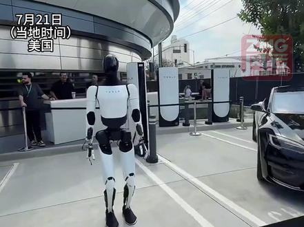 特斯拉餐厅明年或将在上海开业,洛杉矶店6小时狂赚4.7万美元,汉堡套餐95元起。比邻近麦当劳全天流水高30%。#ZMG风云传播中心