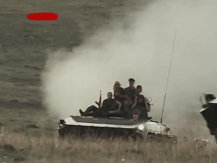 伊朗的复仇有多可怕?已发动60多轮打击,全球唯一“一国两军” #伊朗 #美伊战争 #中东