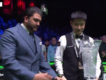 决赛胜率100%,赵心童疯狂四连鞭,10:7希金斯背靠背强赛登顶#斯诺克 #台球 #赵心童 #球员锦标赛