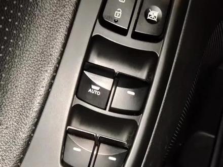 #更换车窗玻璃升降开关
#汽车保养与维修 #汽车电子 #汽车那些事 @DOU+上热门 @DOU+小助手