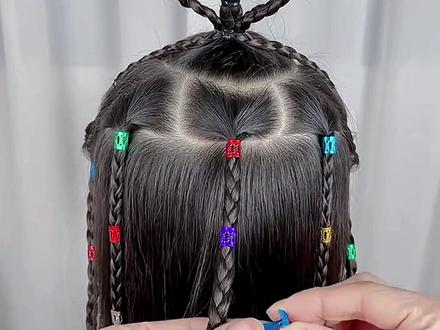 女儿精灵叶罗丽编发,学会女儿都不看电视里的了@抖音小助手 @DOU+上热门 #儿童编发 #儿童编发教程 #编发教程