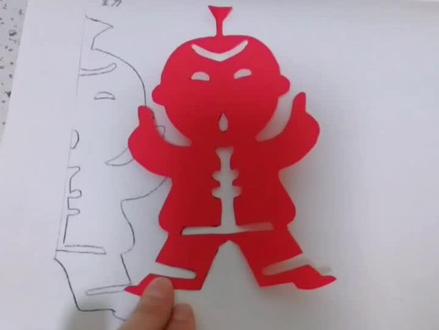 #剪纸 春节民俗创意剪纸《童子》,对折剪。