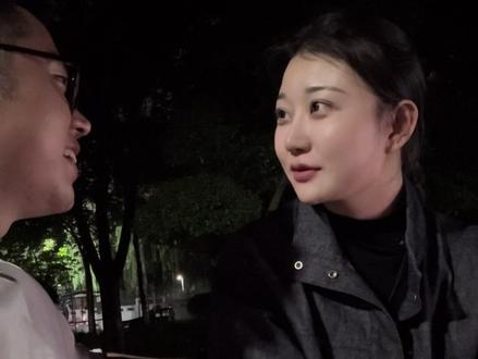 我越来越觉得——世界上很多东西都可以靠努力争取,唯独拥有一位有情有义的爱人,需要一点运气。#情感互动实录 #爱情观 #恋爱观 #双向奔赴才有意义 #情感共鸣