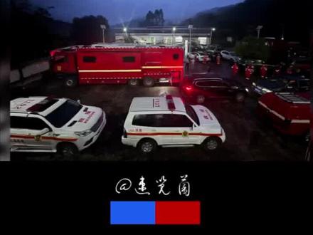 广西河池皮卡坠河事件后续,皮卡司机竟是包工头儿子。责任该如何划分?#开车要注意安全 #创作者中心 #创作灵感 #媒体精选计划 #广西皮卡车坠河