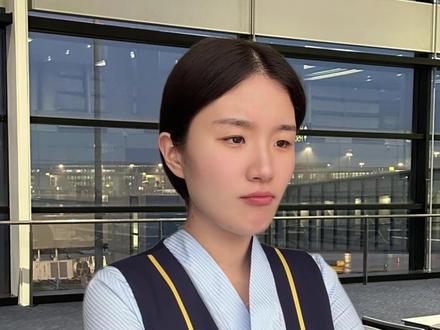 第一次坐飞机怎么选座位? #飞机选座 #坐飞机注意事项 #第一次坐飞机 #科普一下 #干货分享